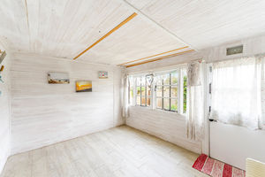 Photo 13- click for photo gallery